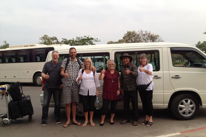 One Day Tour With Bonteay Srei image