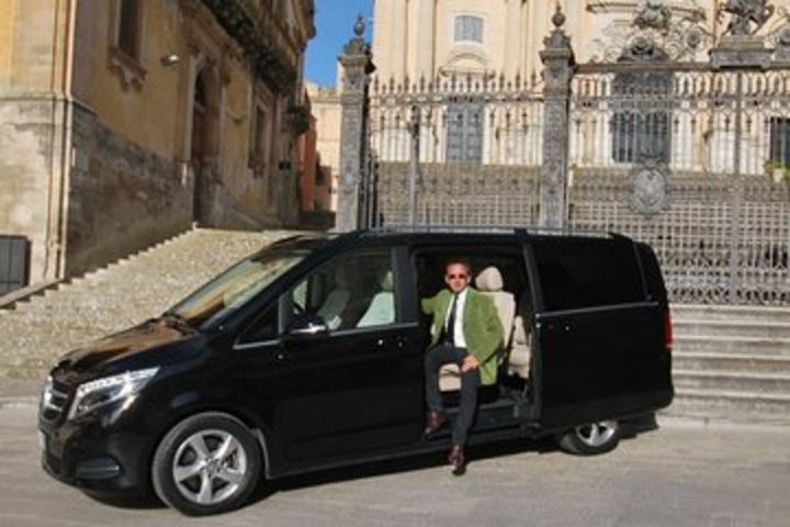 Transfer from Syracuse to Catania with driver private image