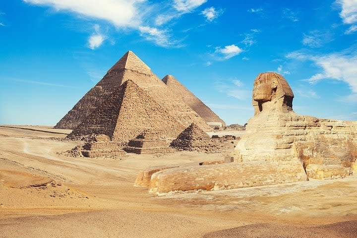 Full-Day Private Tour to Giza Pyramids, Memphis and Saqqara image