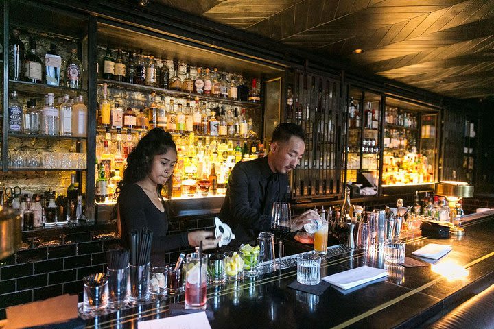 Washington DC: Craft Cocktails and Speakeasies Walking Tour (Small Group) image