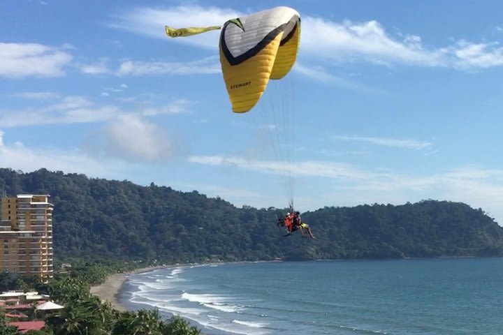 Paragliding Paramotor Tandem Flights in Jaco image