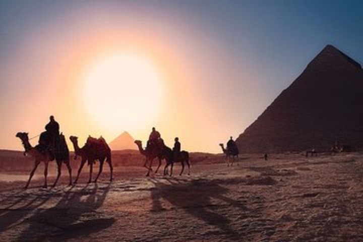 Private Tour to Giza Pyramids and the Egyptian Museum with Camel Ride image