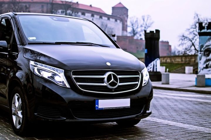 Krakow to or from Katowice Airport by Private Transfer image