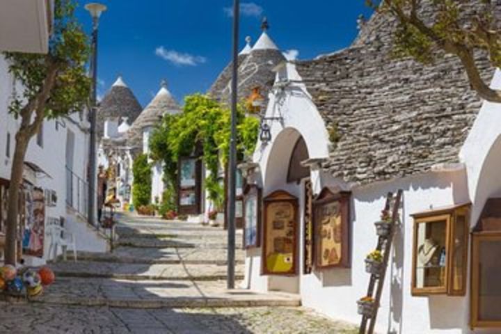 Alberobello & Dairy Visite With Lunch Included! image