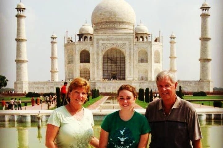 Taj Mahal Tour with Abhaneri Stepwell from Jaipur by Car image