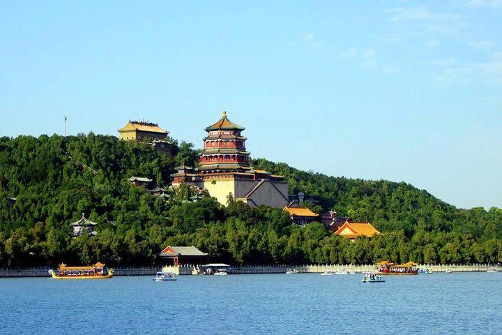 Beijing Private Tour With Summer palalce,Peking Duck Lunch And Hutong image