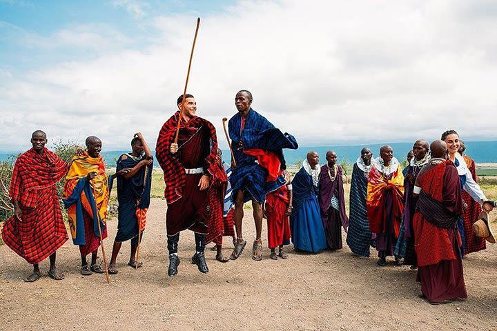 Visit the Masai Market image