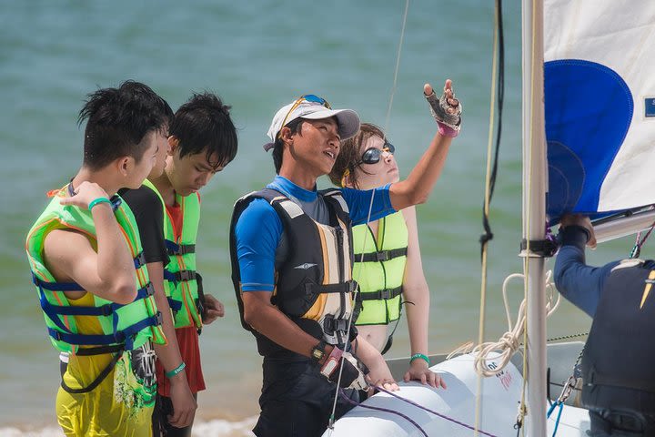 Sailing lessons image