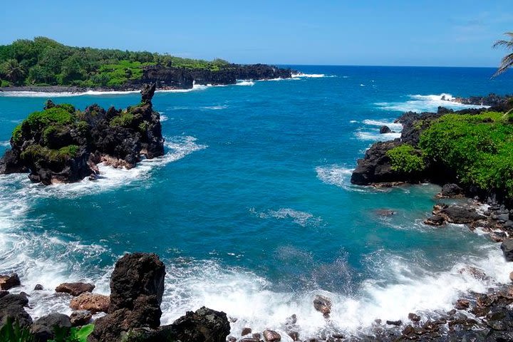 Road to Hana Luxury Mercedes with Waterfall Swim, Black Sand Beach and Lunch  image