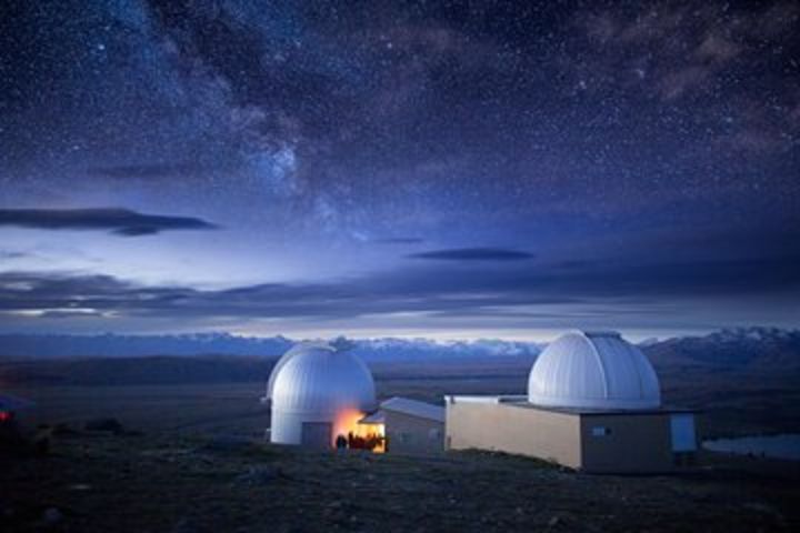 Overnight Luxury Tour - Mt Cook and Lake Tekapo from Christchurch image