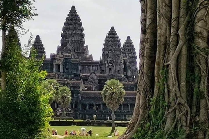 Sunrise Small-Group Tour of Angkor Wat -Join-in Tour image