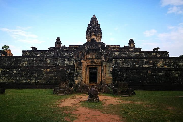 Rolous Group Temples and Sunset Tour image