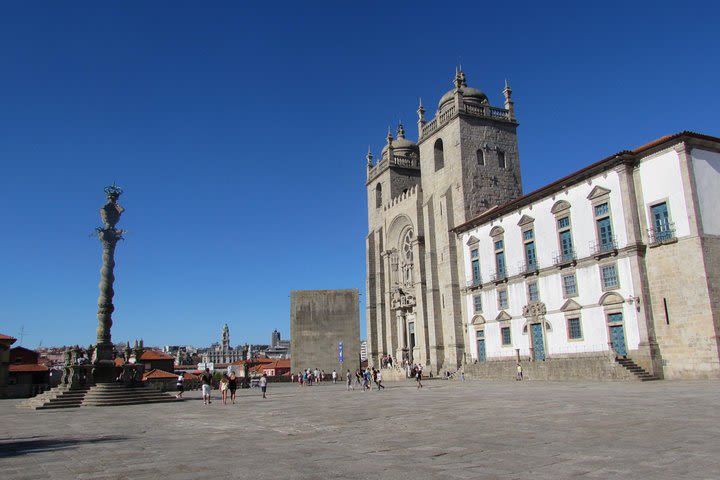 Porto Highlights Small-Group Walking Tour image