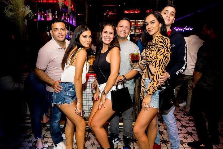 Miami VIP Hip Hop Tour from South Beach to Miami Nightclub image