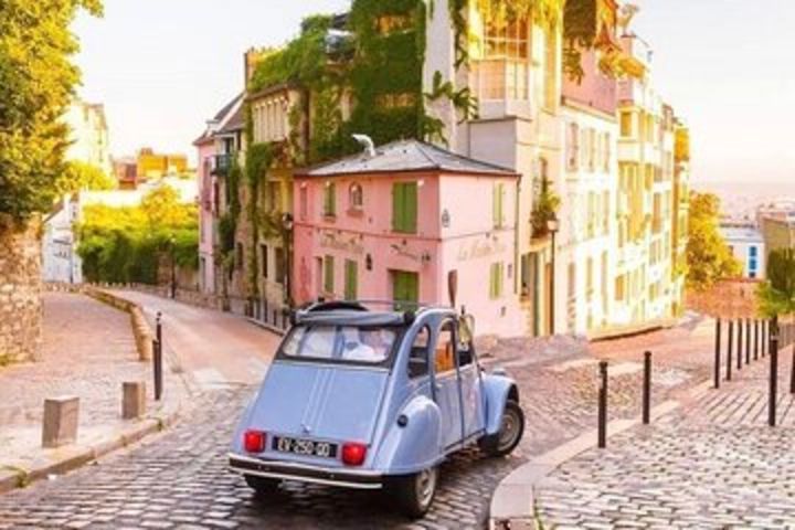 Montmartre, La Boheme! A unique experience in a 2CV and by foot! image