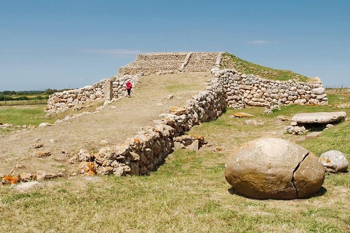 Cagliari: Castelsardo and the Sardinian Pyramide image