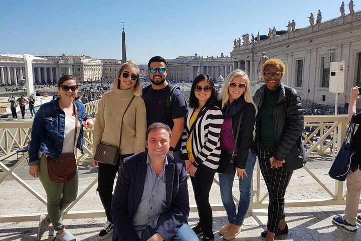 Complete Early Morning Vatican Tour: Small Group with Breakfast image