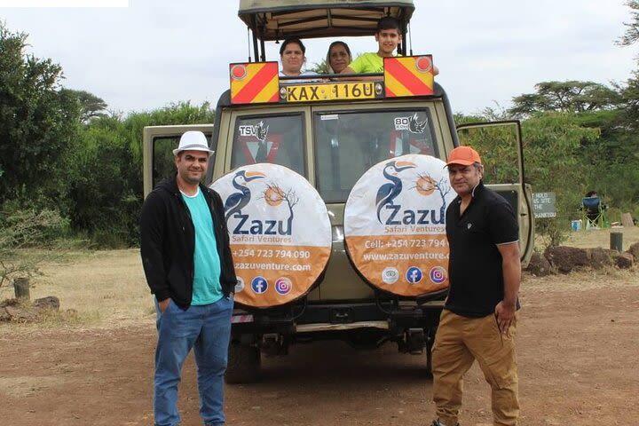 3-Day Maasai Mara Sharing Safari in a 4x4 Land Cruiser Jeep image