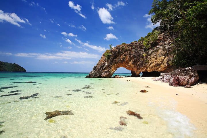 Snorkel Trip to the Island Paradise of Koh Lipe by Speed Boat from Pakbara Pier image