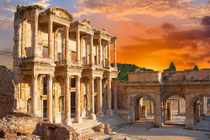 Ephesus and House of Mary Tour from Izmir image