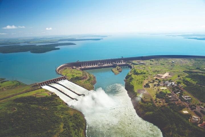 Itaipu Dam & Biological Refuge Tour image