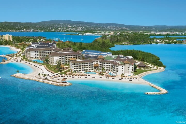 Private Airport Transfer to Secrets Resort Montego Bay image