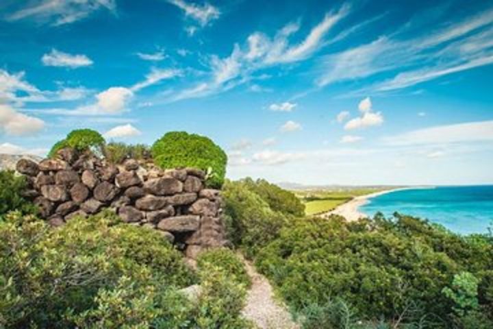 Archaeology, landscape & flavors of Orosei, tasting of wine & typical products image