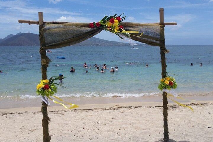 St Kitts Sightseeing Tour to Brimstone Hill Fortress with Beach Visit image