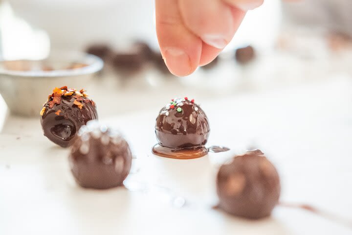 Melt&#39;s Amazing Bonbons Making in Notting Hill image