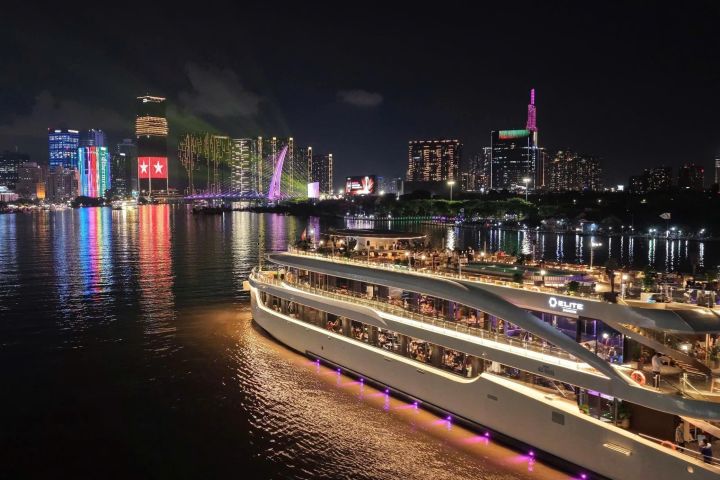 Saigon River Luxury Dinner Cruise image