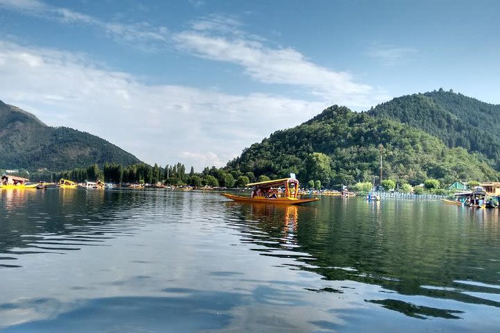 Best Tour For Kashmir image