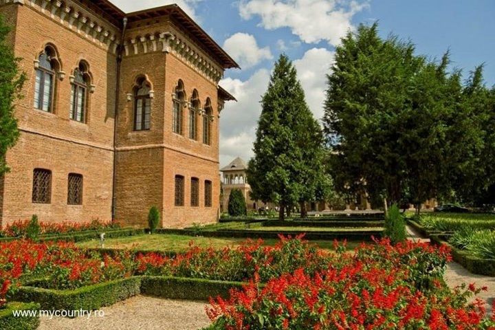 Mogosoaia Palace & Snagov Monastery: Private tour from Bucharest image