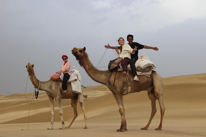 3 Days / 2 Nights Camel Safari image