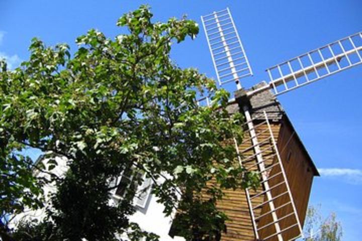 Montmartre Private Walking Tour image