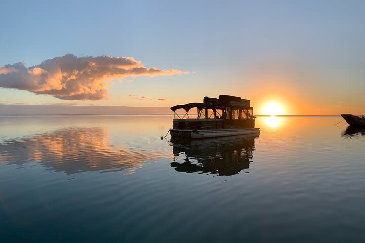 Moorea Sunset Boat Tour image