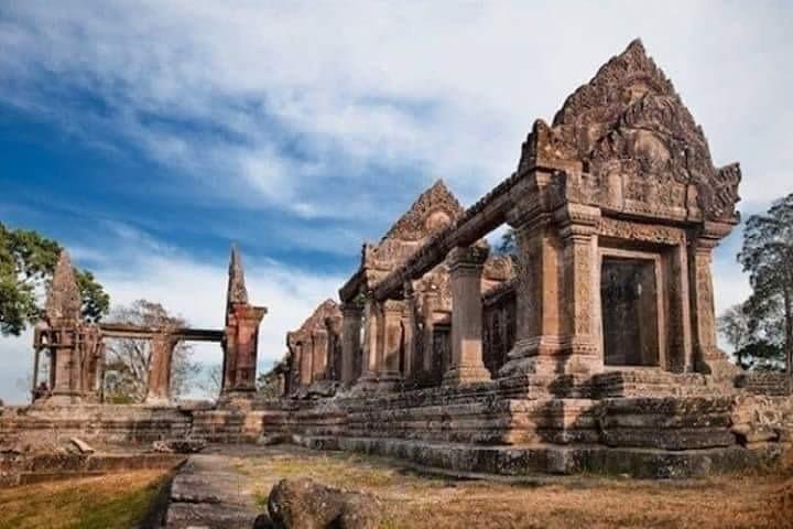 1 Day: Preah Vihear, Koh Ker and Beng Mealea -Free Airport Pick Up  image