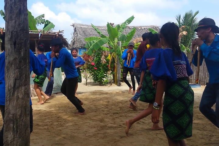 Authentic Day tour in Indigenous Guna Village in San Blas Islands image