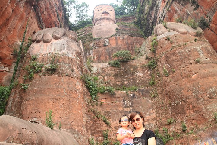  Chengdu Leshan Buddha and Drop off off Railway Station Day Tour image