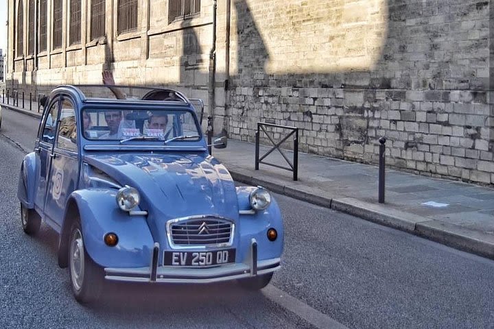 TOUR in 2CV Paris 2H image