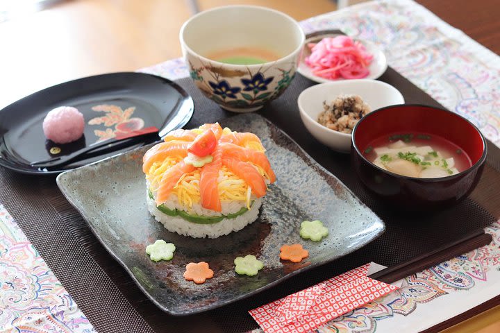 Enjoy Homemade Sushi or Obanzai Cuisine and Matcha in a Kyoto Home with a Native image