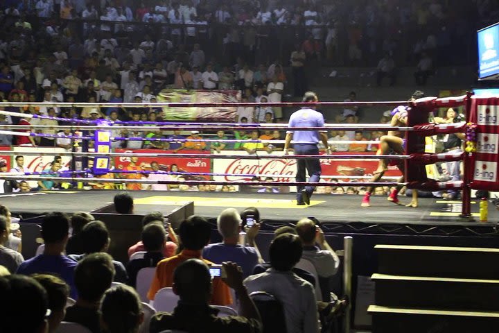 Real Muay Thai boxing at Rajadamnern Stadium image