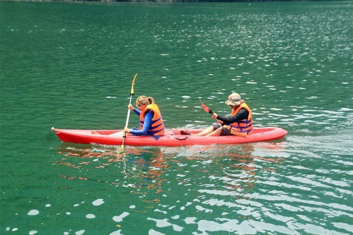 Halong bay & Lan Ha bay 3 days on boutique sleeping boat: Visit pristine places image