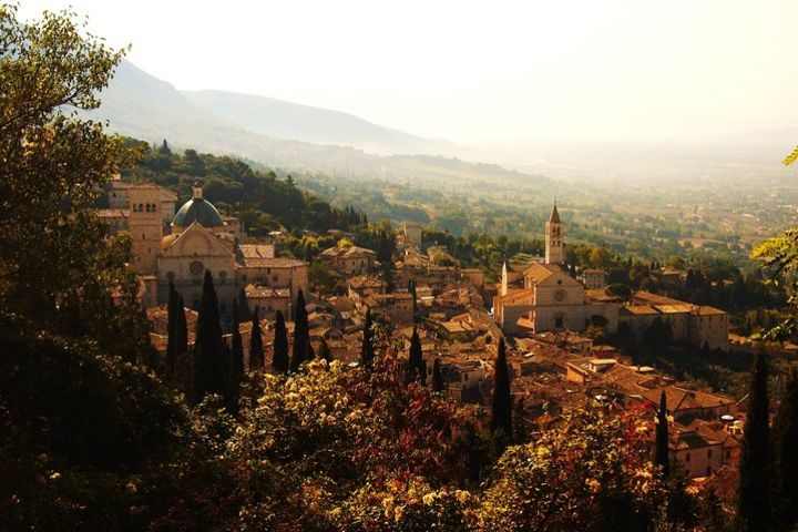 Assisi Full day tour including St Francis Basilica and Porziuncola image