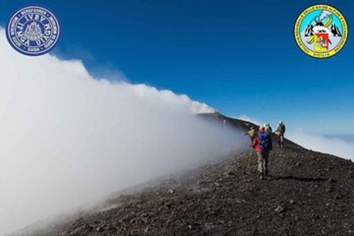 Summit Craters Excursion (3323 m.) Nb. In this moment only until 2900 image
