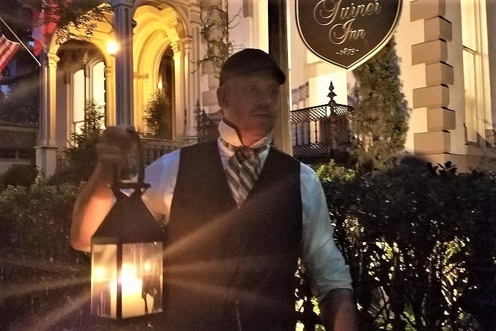 90-Minute Savannah History & Haunts Candlelit Walking Ghost Tour image