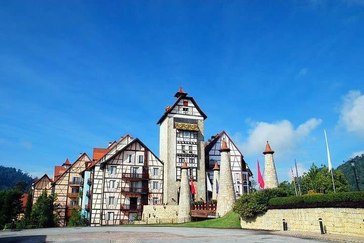 Bukit Tinggi Colmar French Village & Batu Cave Tour Kuala Lumpur  image