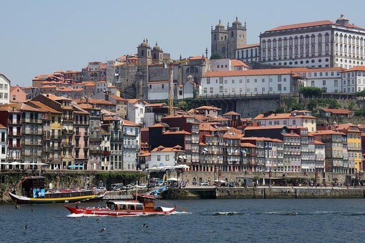 Porto city Tour full day - River cruise, wine cellars and lunch - Small group image