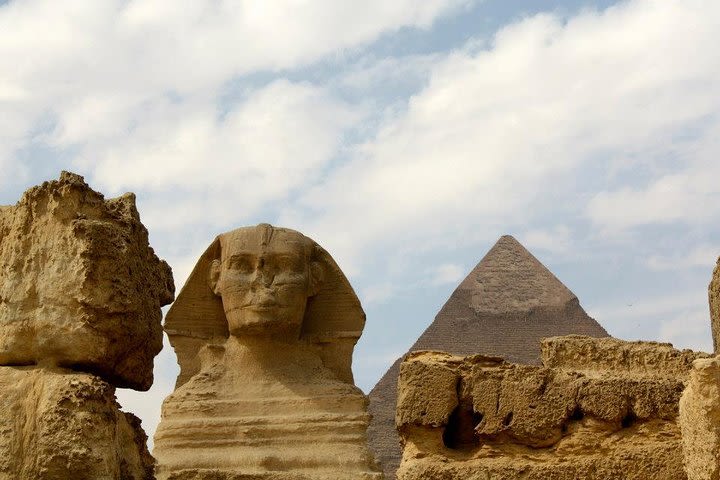 Private Half Day Tour to Pyramids of Giza and Sphinx image