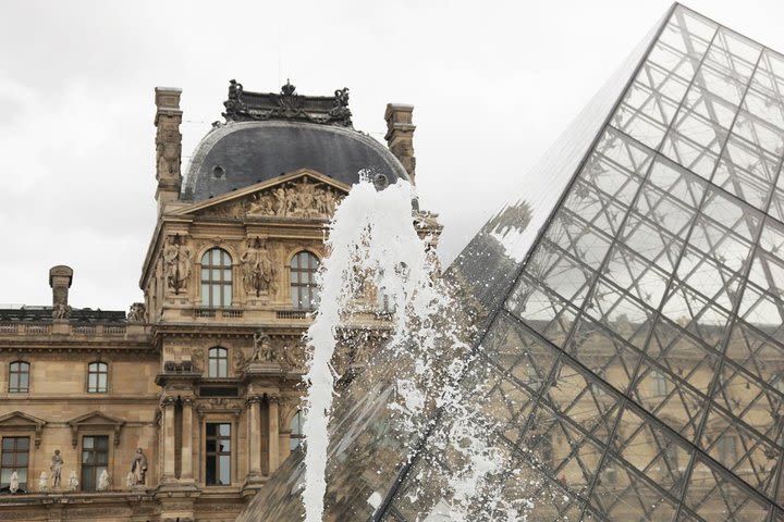 Semi-Private Louvre Museum Tour with Skip-the-Line Entry image