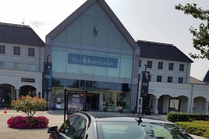 Designer Outlet Roermond Private Tour: Shop 'til you Drop! image